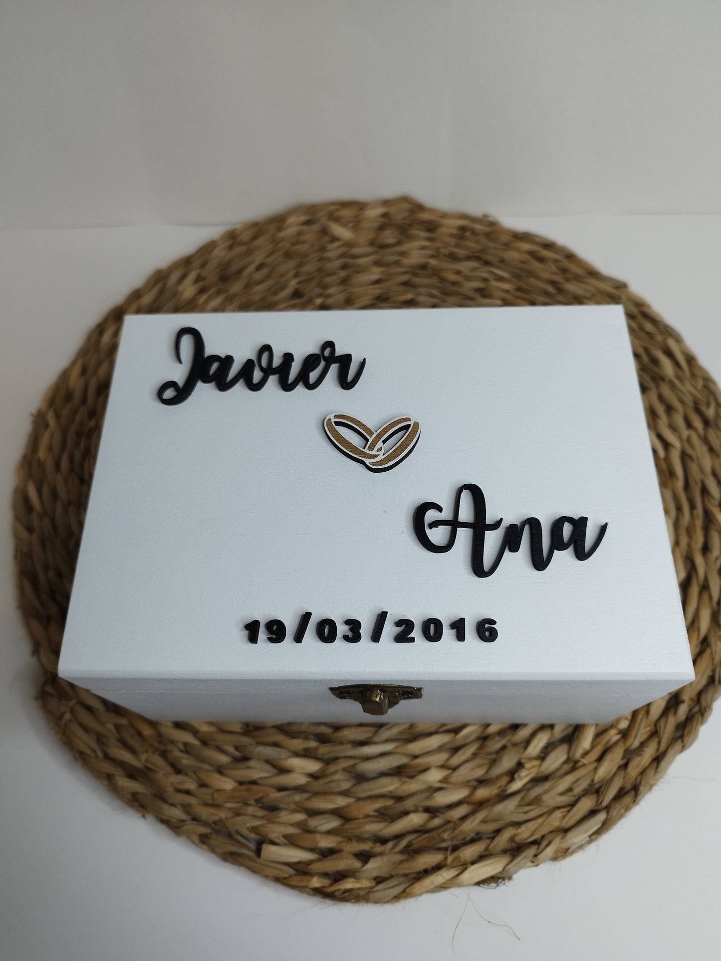 CAJA  BLANCA PARA RELOJ DE COMPROMISO  PERSONALIZADA