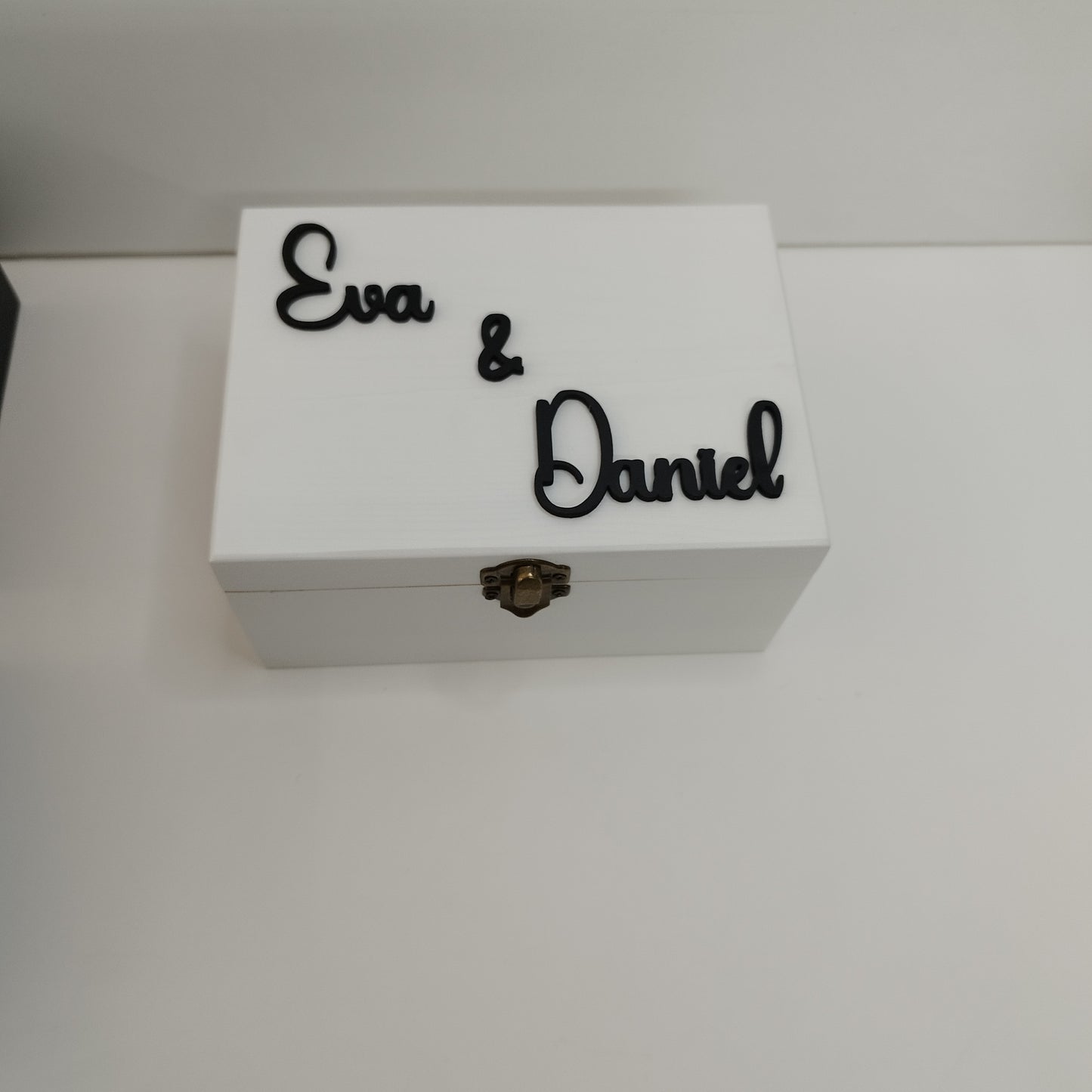 CAJA  BLANCA PARA RELOJ DE COMPROMISO  PERSONALIZADA