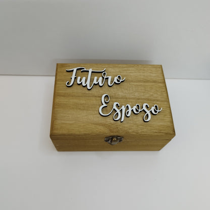 CAJA ROBLE PARA RELOJ DE COMPROMISO  PERSONALIZADA