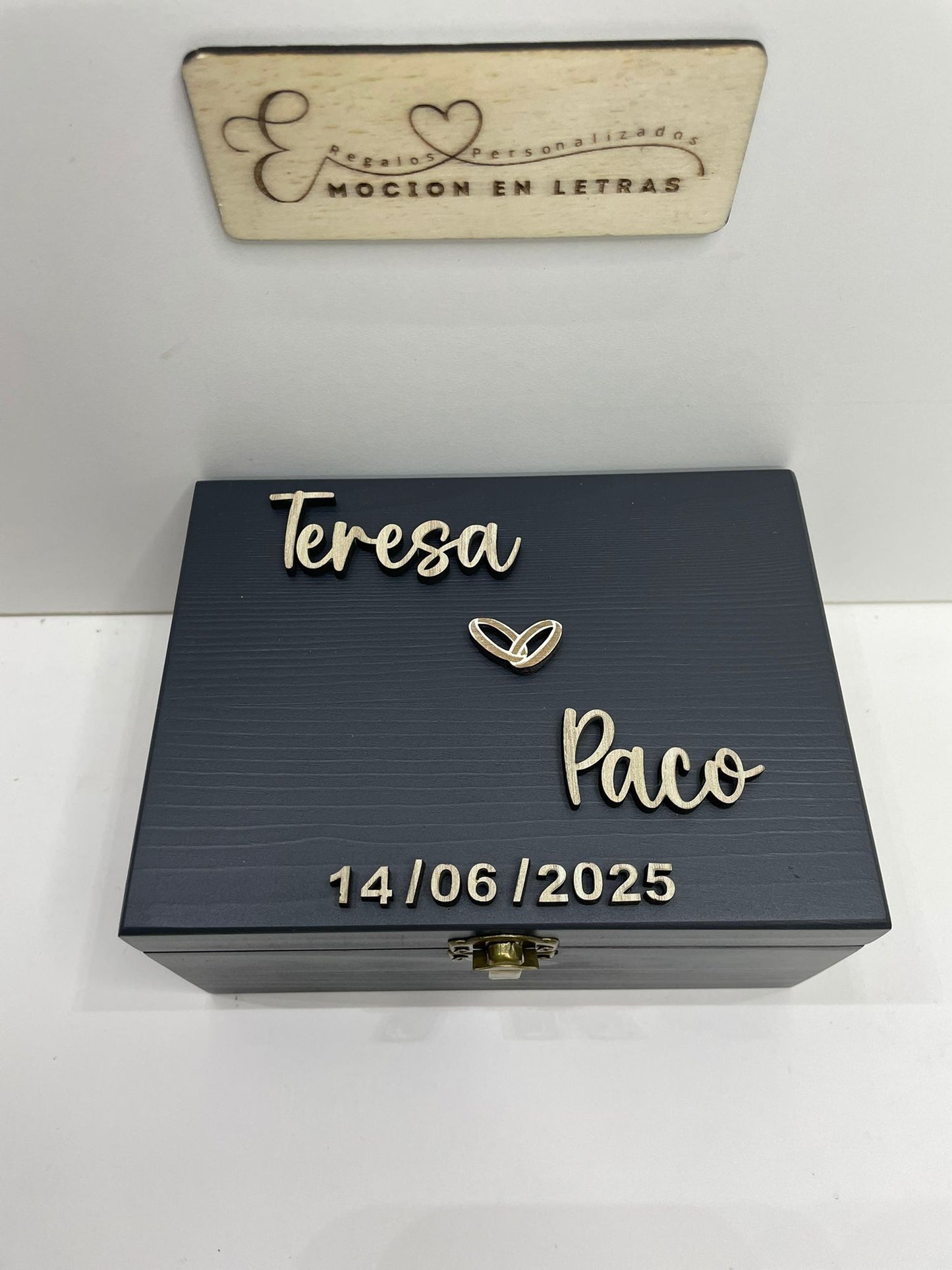 CAJA NEGRA PARA RELOJ DE COMPROMISO  PERSONALIZADA