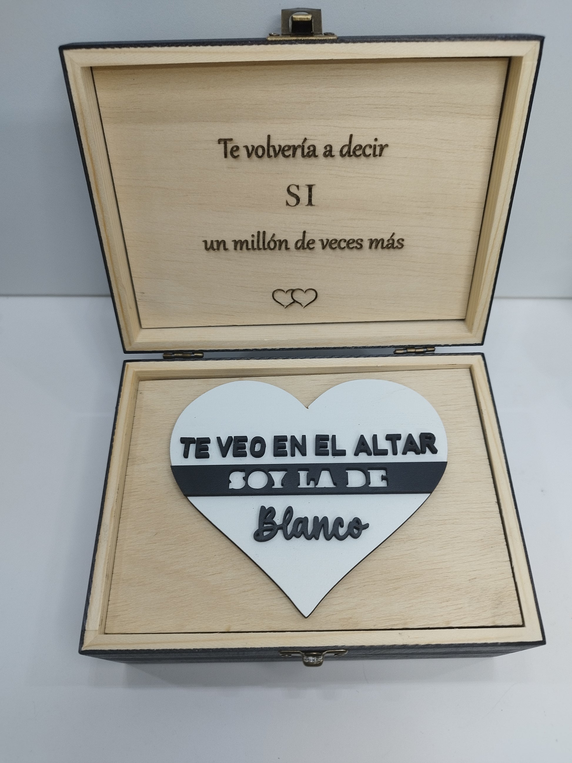 CAJA DE RELOJ PERSONALIZADA, CAJA DE COMPROMISO NOVIO , CAJA DE RELOJ PARA NOVIO, CAJA DE MADERA ,RELOJ NOVIO,CAJA RELOJ NOVIO PERSONALIZADA, CAJA REGALO RELOJ NOVIO ,CAJA PERSONALIZADA PARA RELOJ DE COMPROMISO, CAJA DE RELOJ , RELOJ , RELOJ NOVIO, BODA , REGALO NOVIO , DETALLE PARA NOVIO 